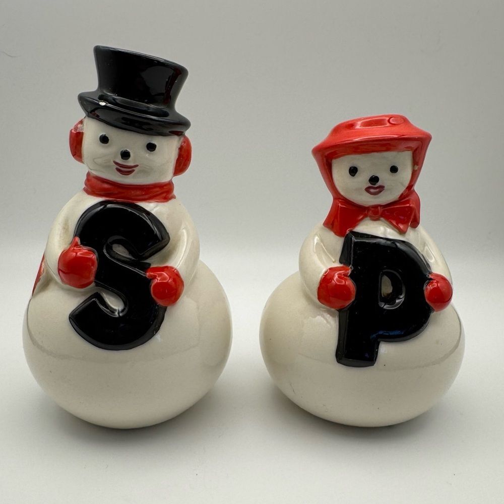 Vintage MCM Snowman Salt and Pepper Shakers